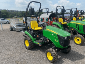 John Deere 1026R