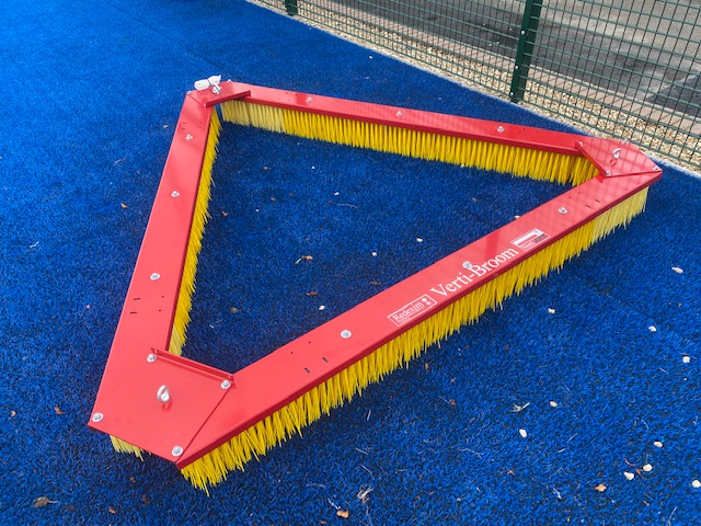 Redexim Verti-Broom 1850 Synthetic Turf Brush