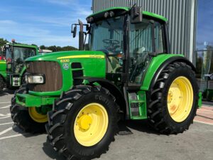 John Deere 6330