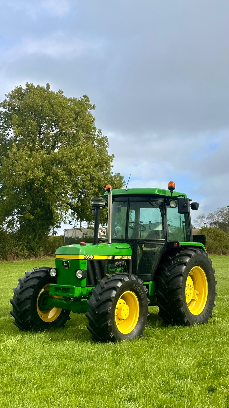 John Deere 2650 - Image 2
