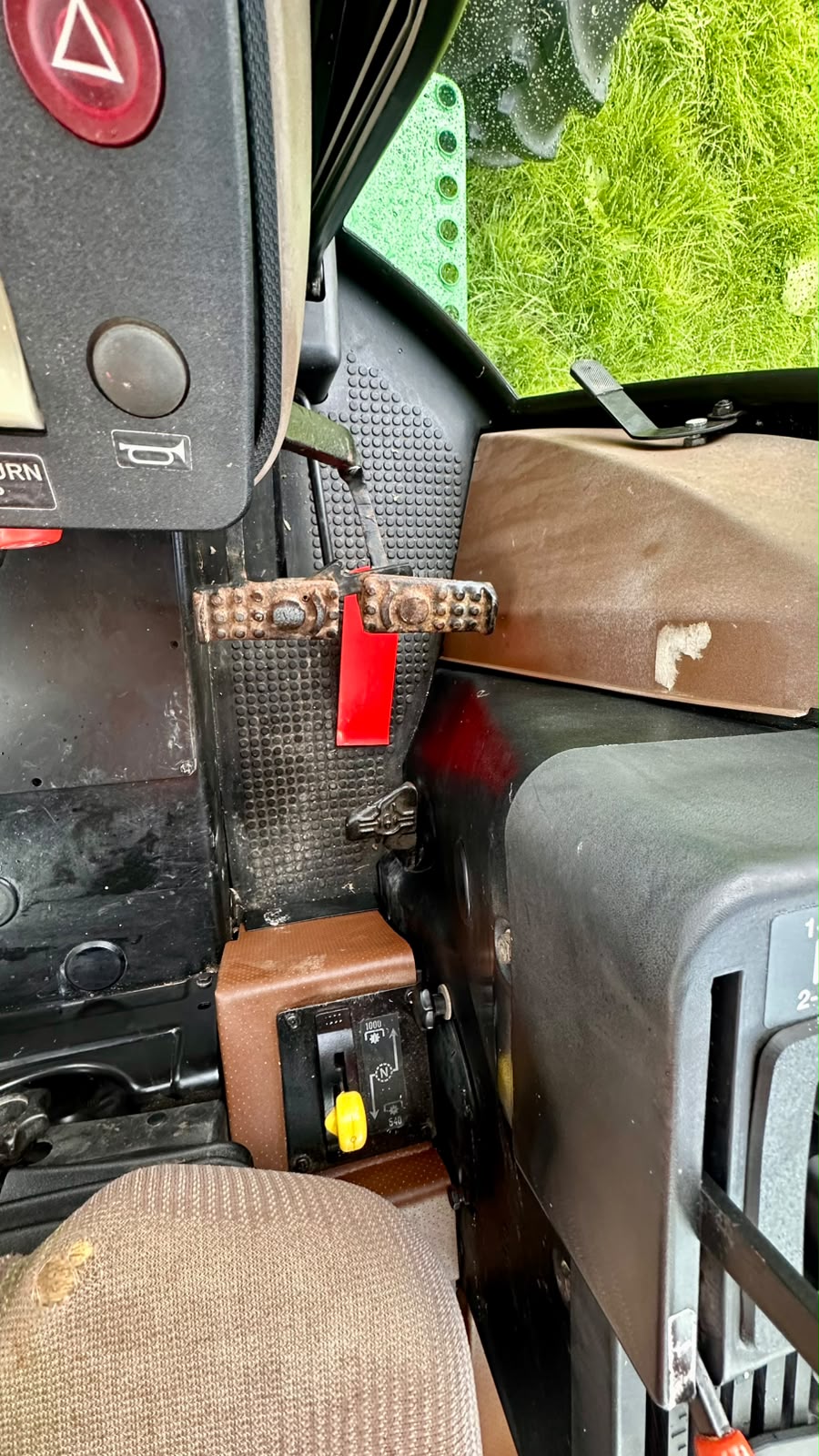 John Deere 2650 - Image 21