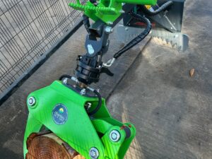 Avant Timber Grab Hydraulic Rotation
